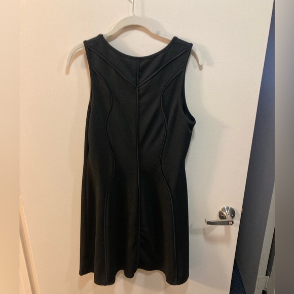 Mossimo women’s dress, size XL, excellent condition very lightweight, black - Picture 3 of 3
